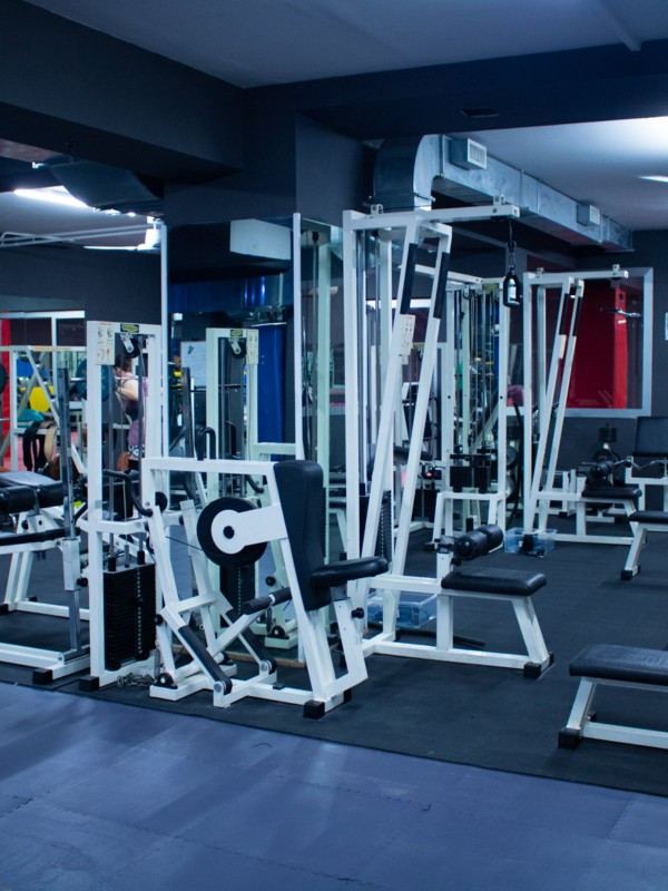 Macchinari e attrezzature sala pesi MedusA Gym Roma