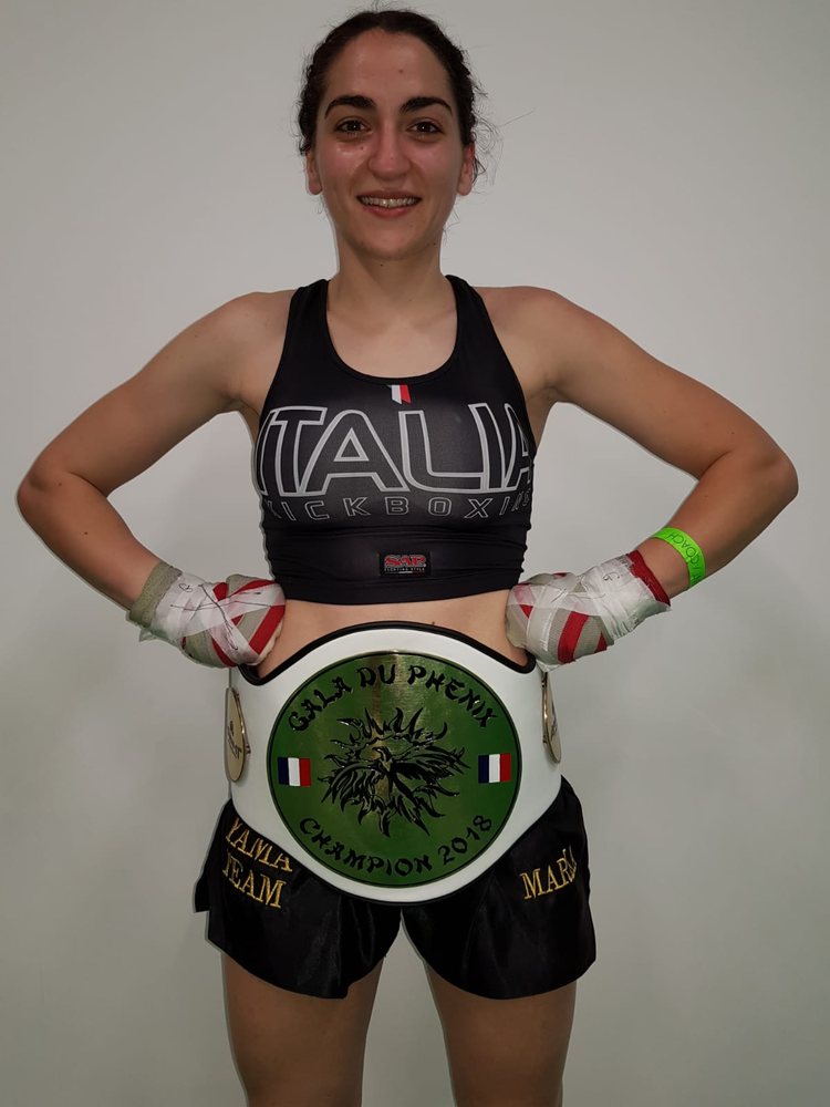 Marika Pagliaroli con la cintura Gala du Phénix Champion 2018